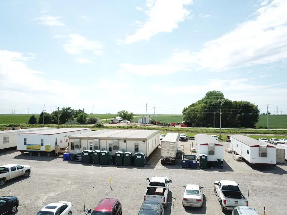 Wind Farm S-plex modular offices in a parking lot
