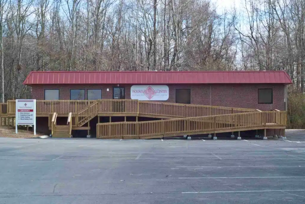 Entrance to Harton Wound Center.