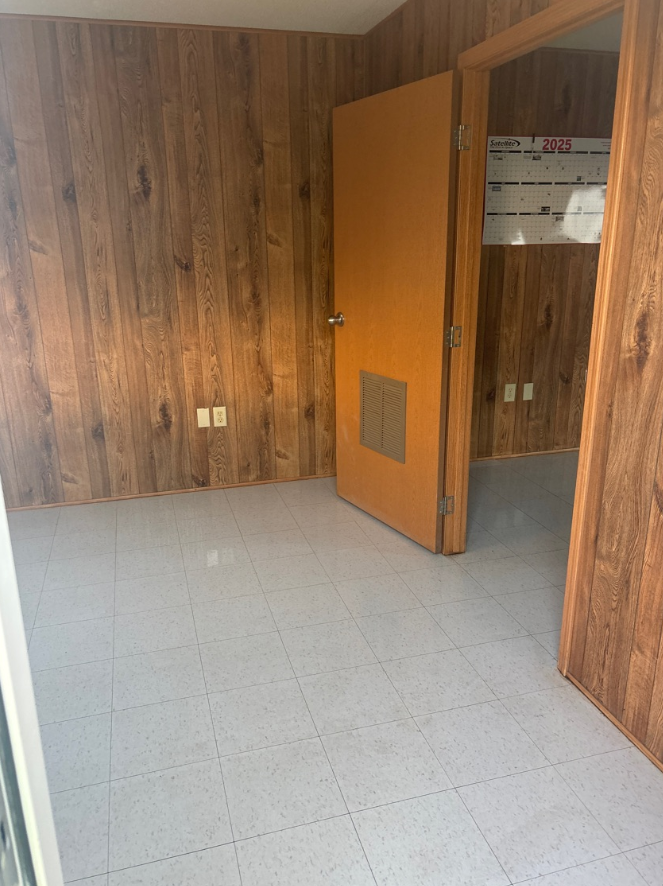 Mobile Office Interior