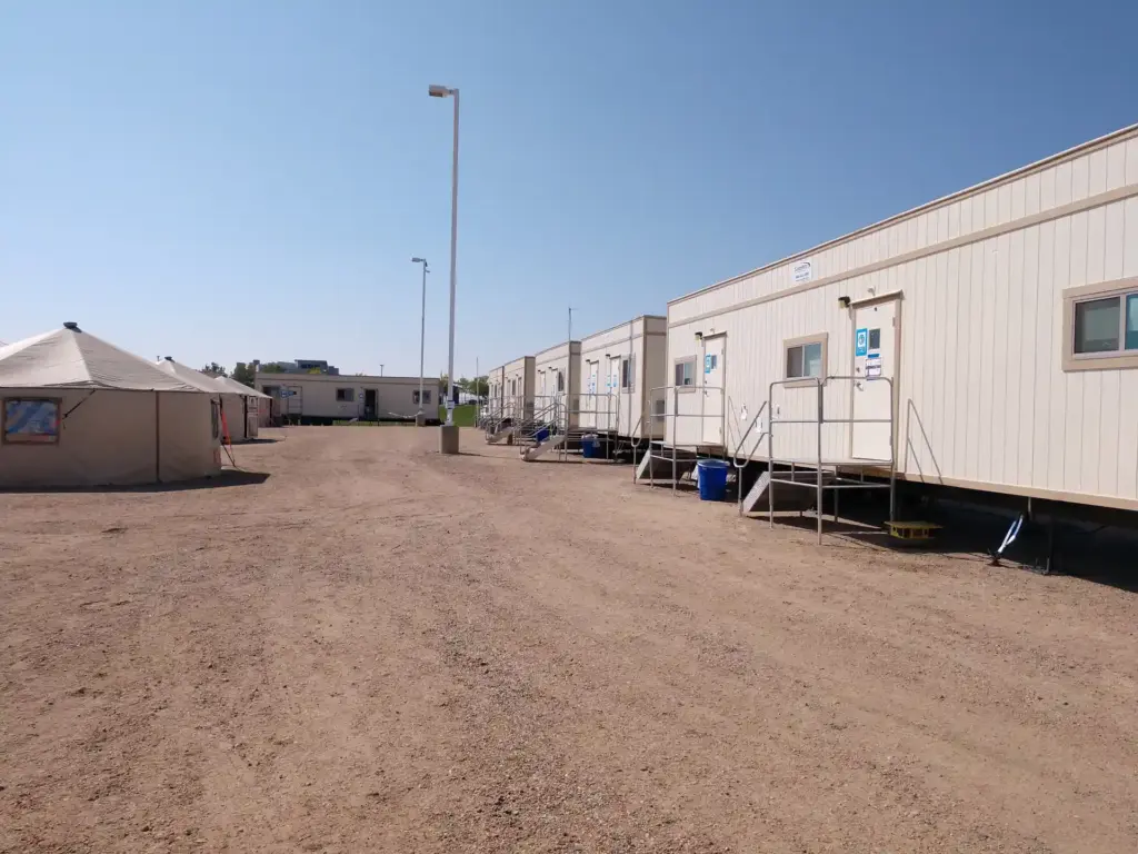 Ground level mobile offices.